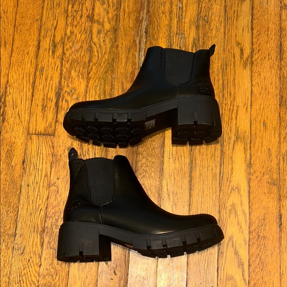 Black Chunky Chelsea Boots - Picture 1 of 5
